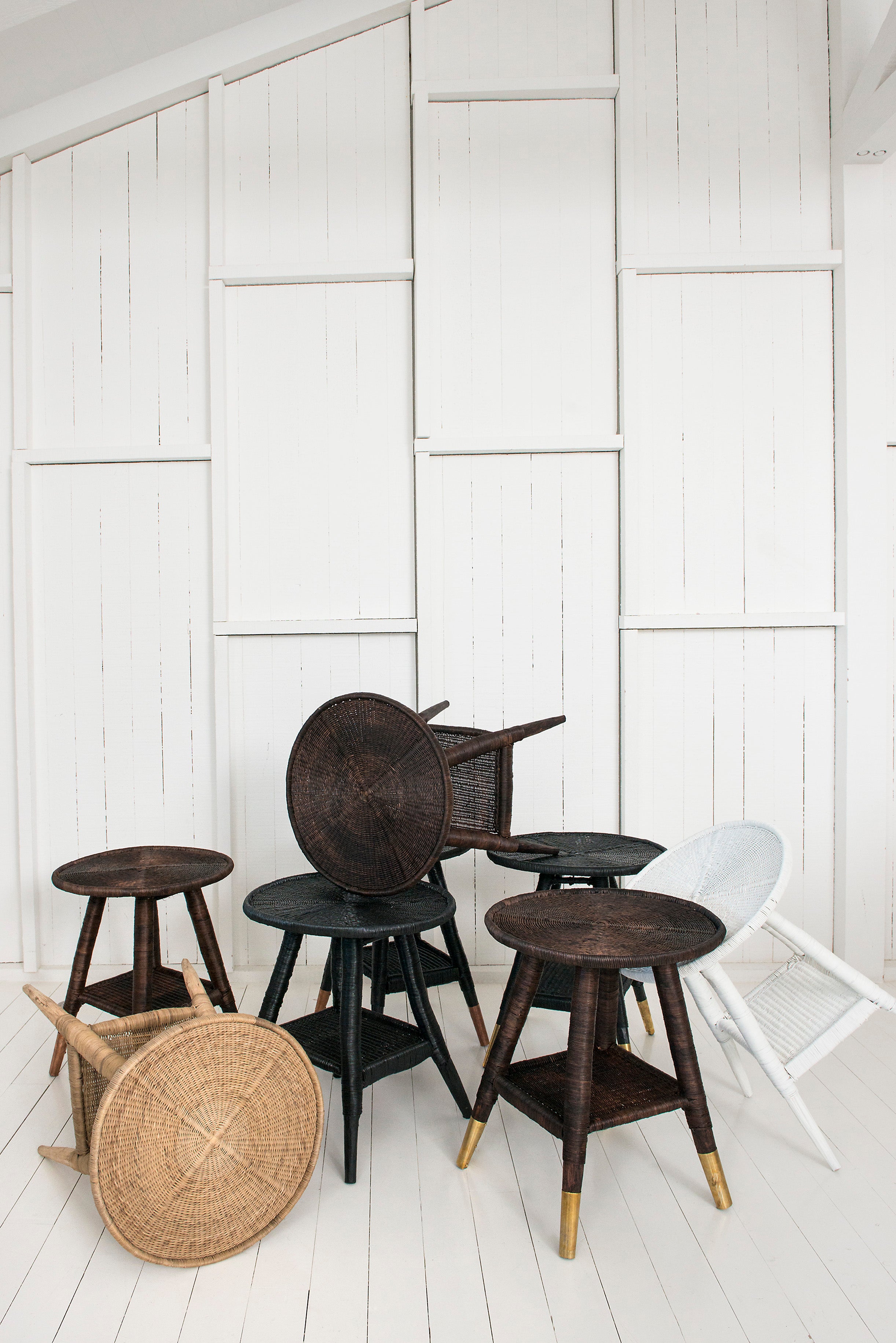 Traditional Round Side Table