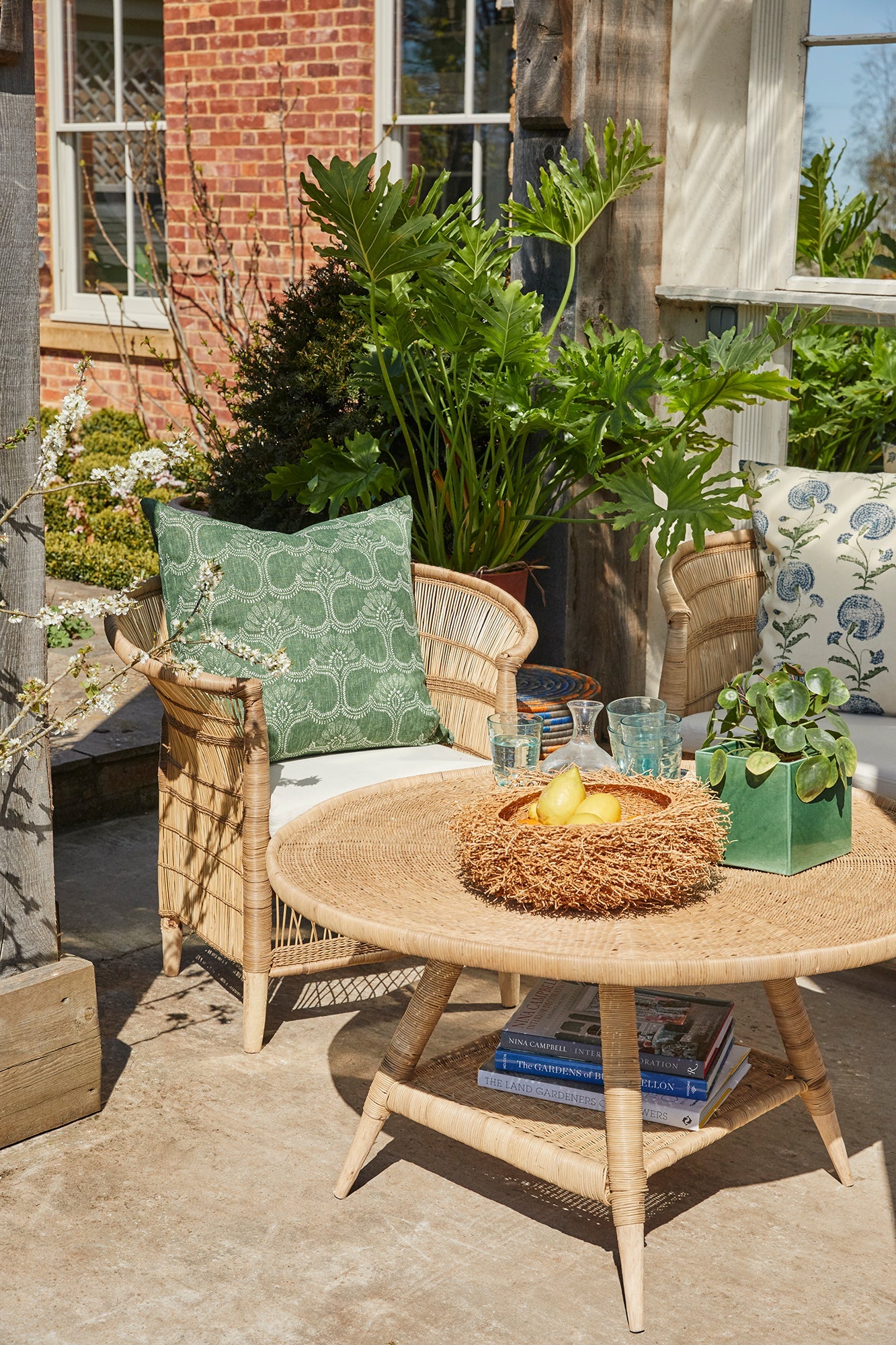 Traditional Cane Alfresco Table - Sizing Incorrect