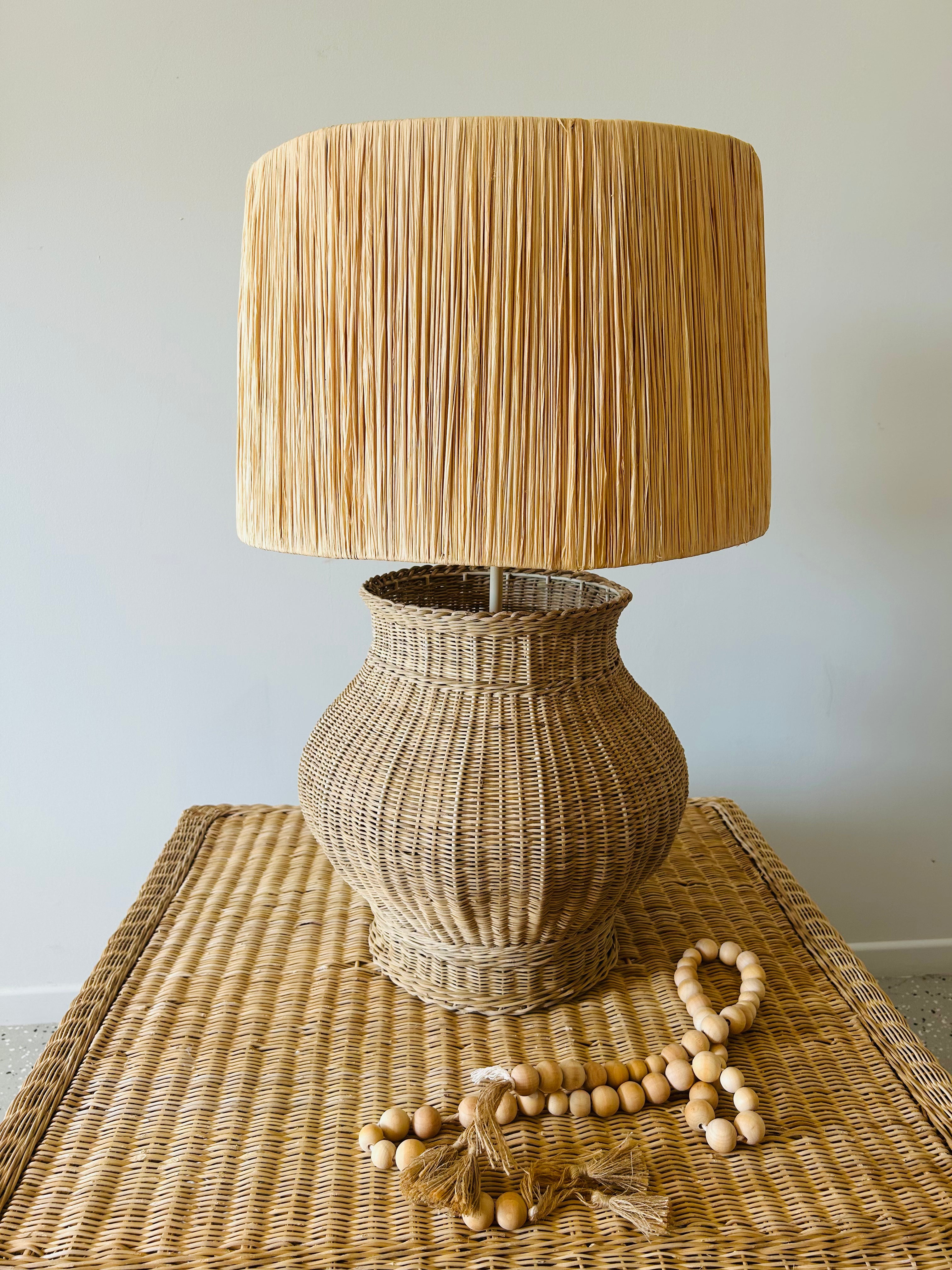 Kulu Table Lamp