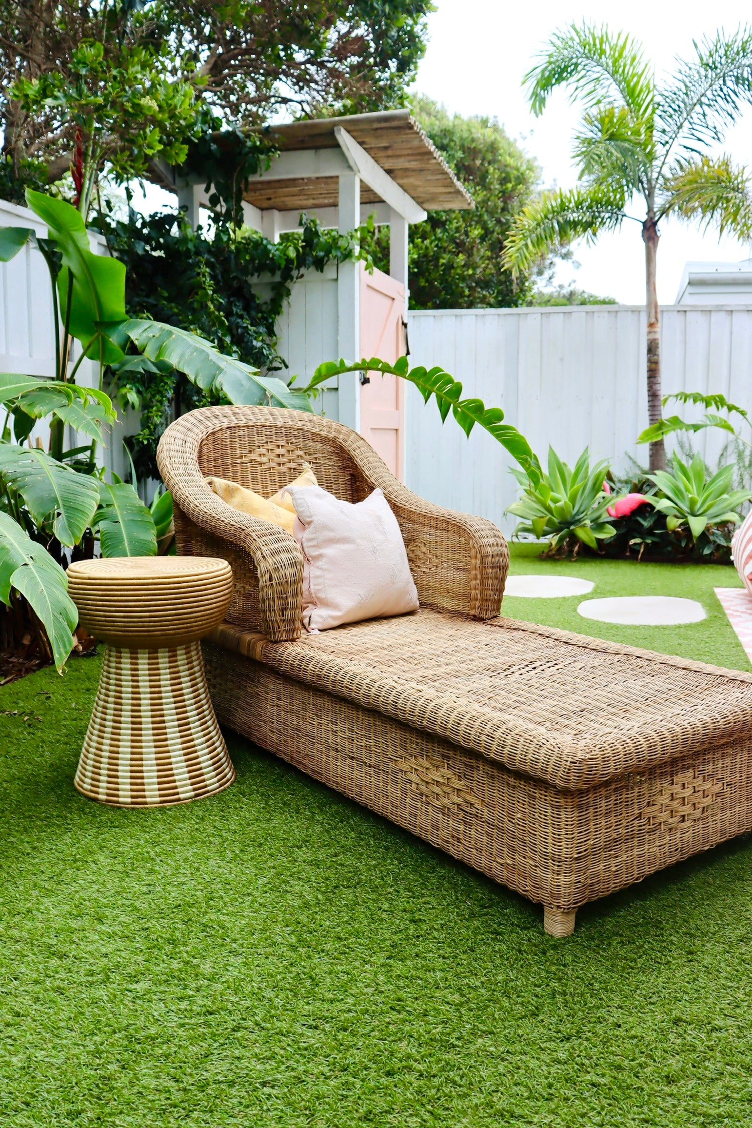 Happy Side | Occasional Tables