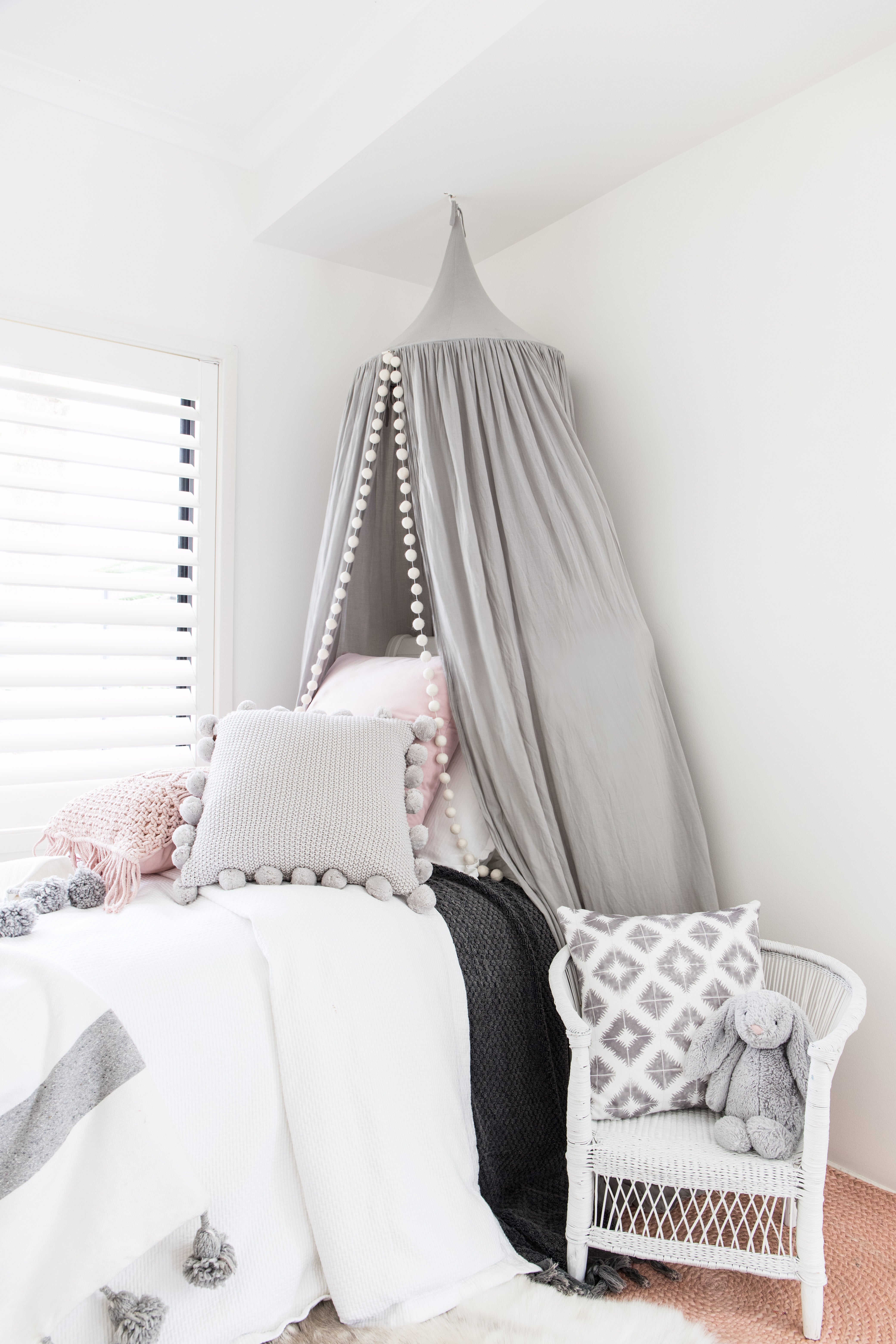 Traditional Children's 1-seater Malawi Cane Chair