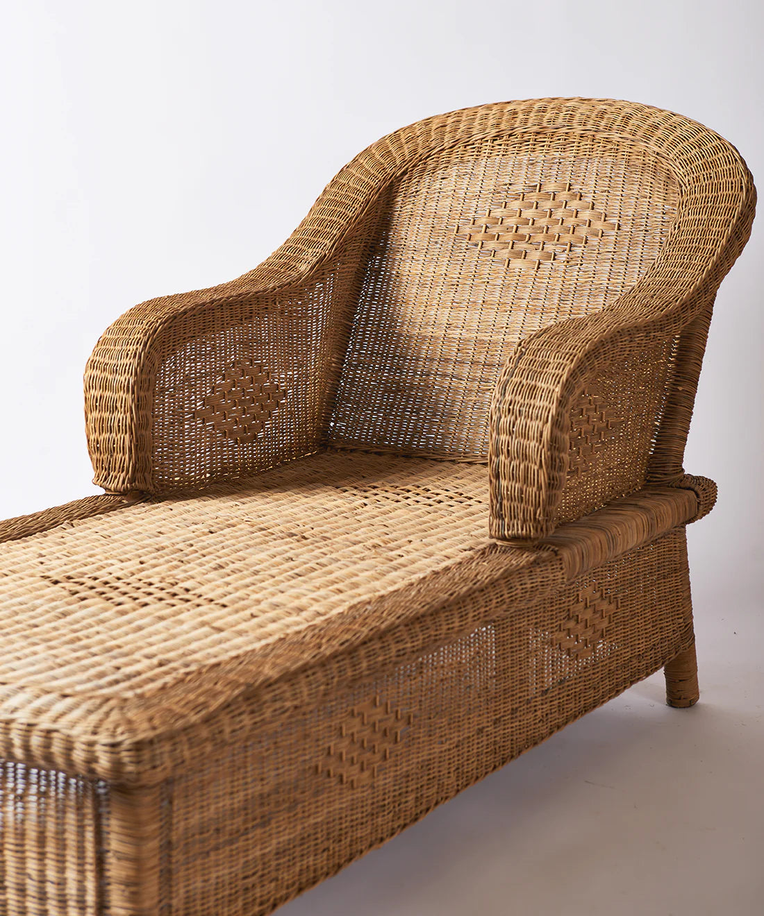 Classic Woven Cane Lounger