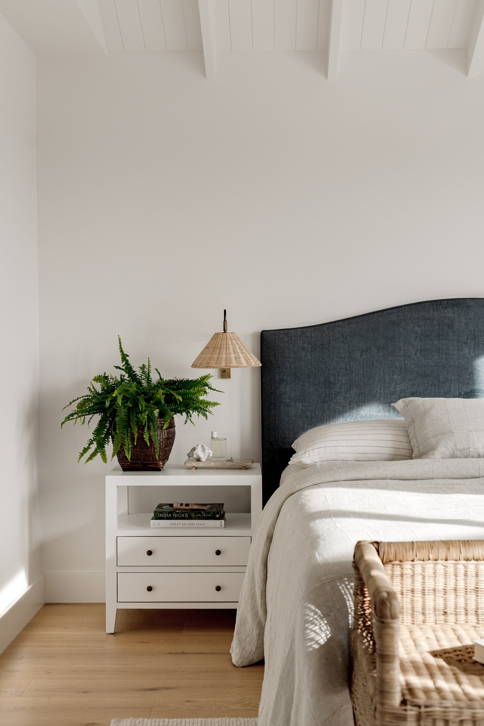 bench seat for end of bed