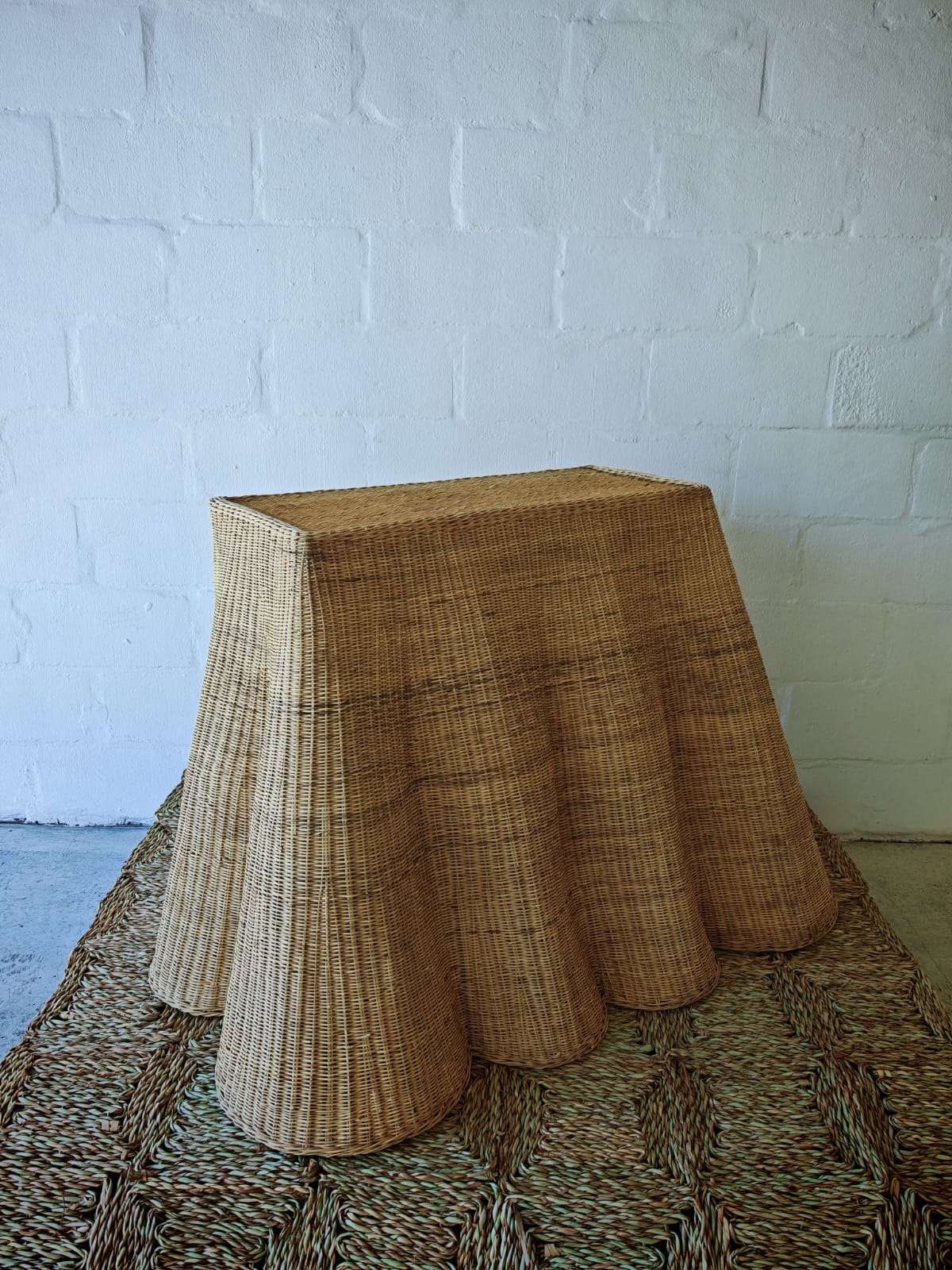 Waves Petite Console Entry Table | Curved Scalloped Sidetable