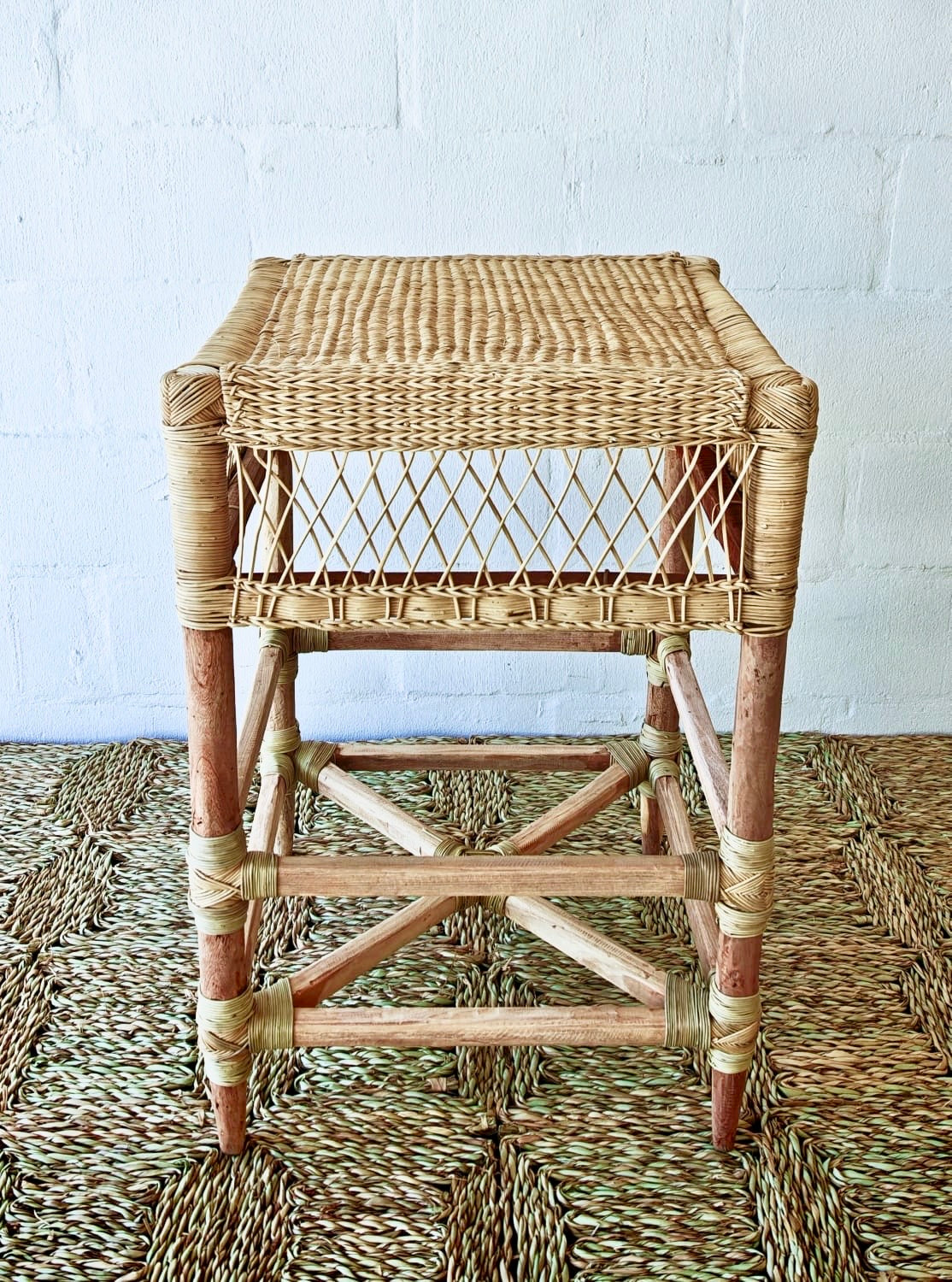 Wezi Backless Kitchen Stool - Exclusive Design