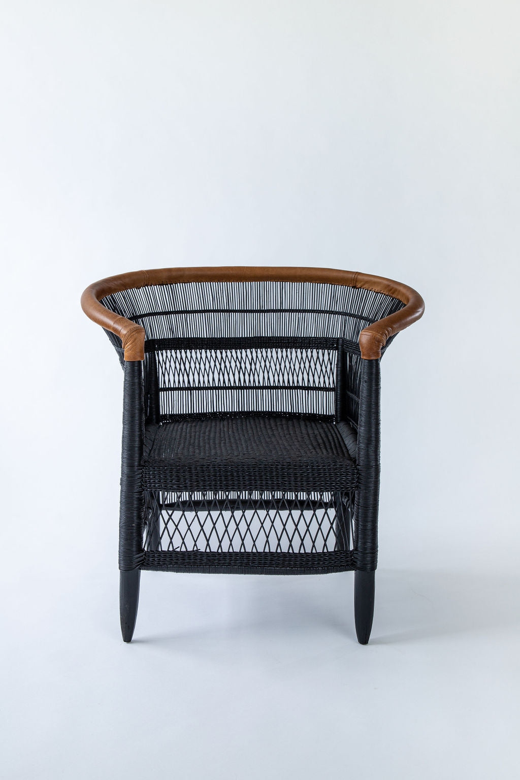 Traditional 1-seater Malawi Cane Chair with Leather Trim