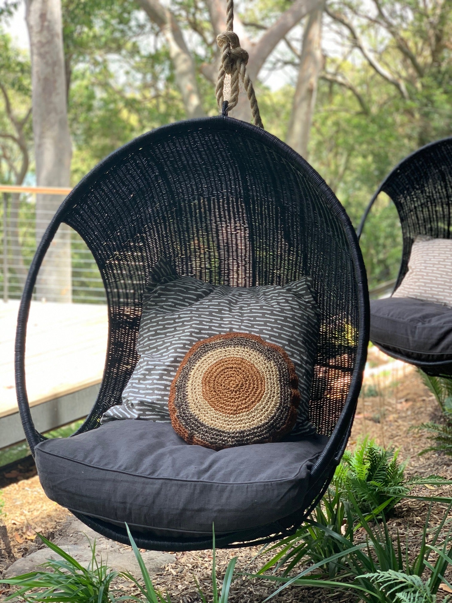 hanging pod chair