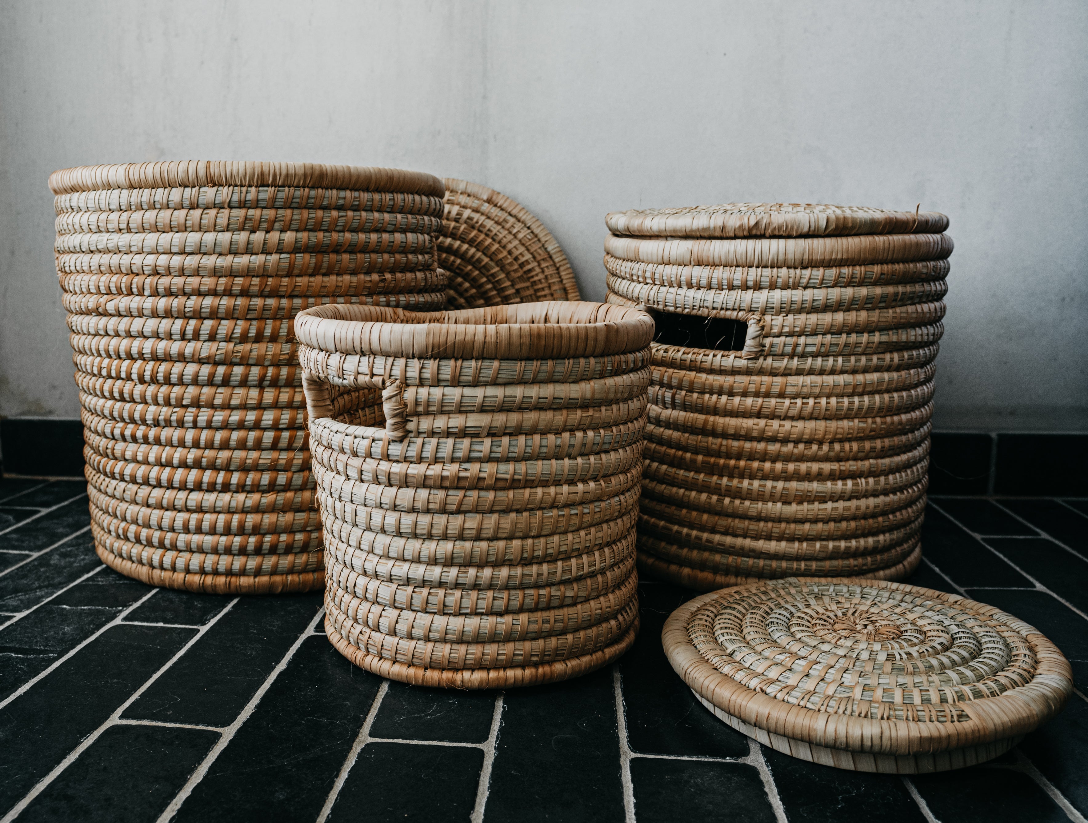 Woven Storage / Laundry Basket with Lid